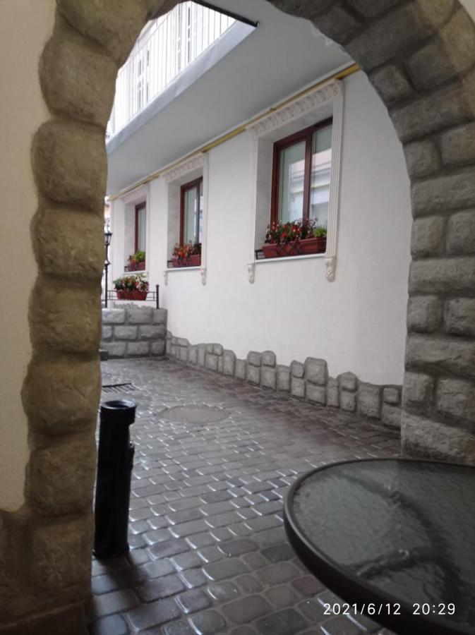 RynOK 25 Deluxe Lviv Center Apartment Exterior foto
